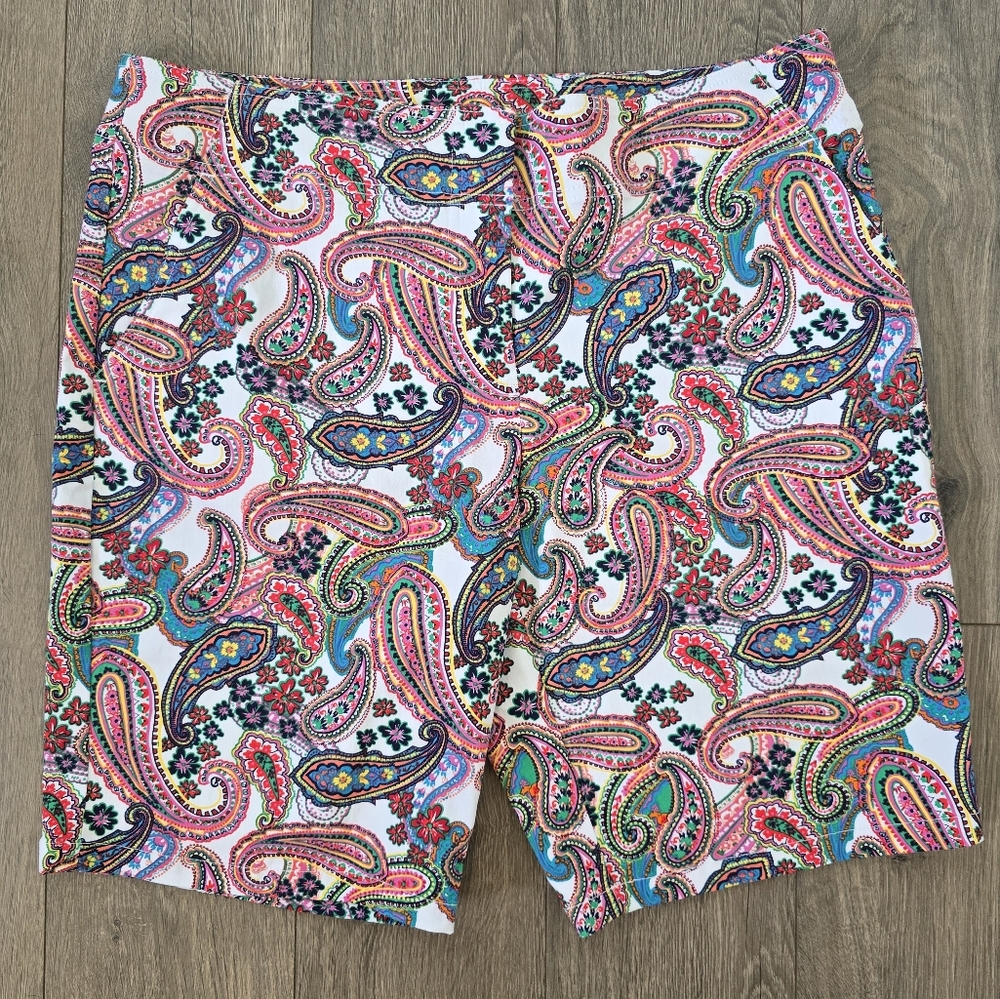 Izod Women's Paisley Athletic Shorts - Multicolor